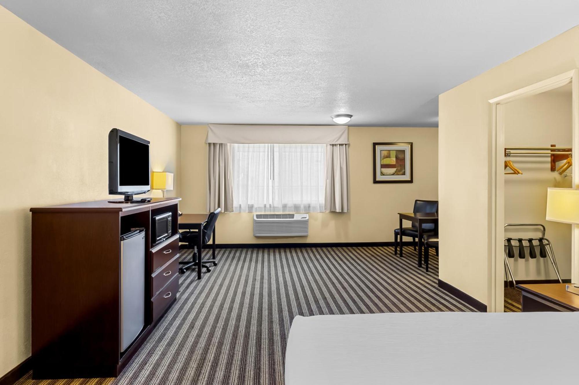 Quality Inn & Suites Vancouver - Hazel Dell Екстер'єр фото