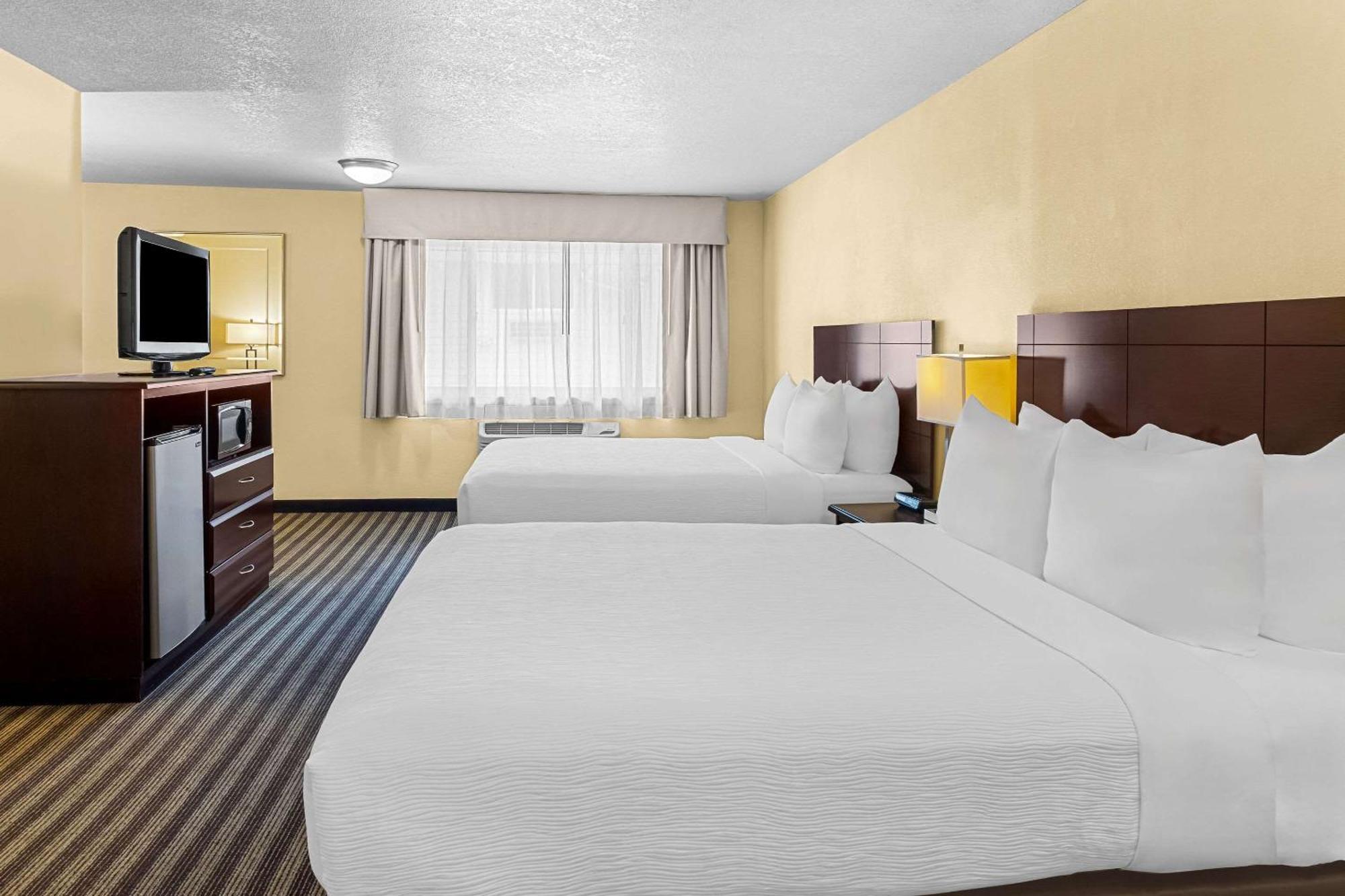 Quality Inn & Suites Vancouver - Hazel Dell Екстер'єр фото